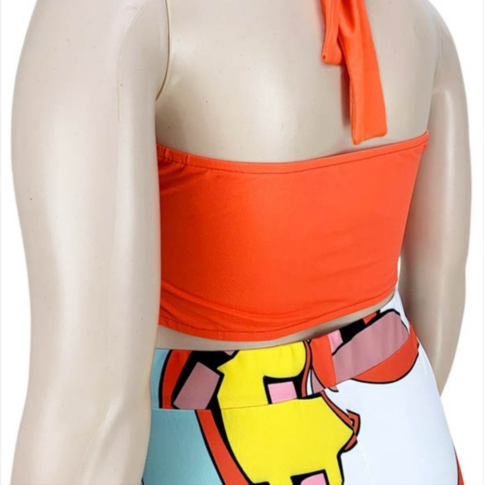 Clothes - Picture 3 of 6